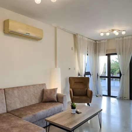Beachfront With Private Pool And Exotic Fruit Garden فيلة