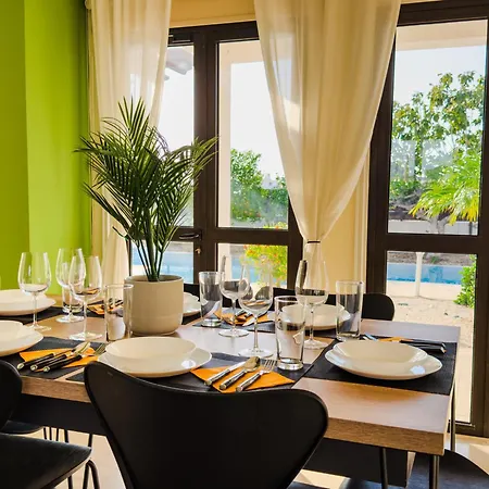 فيلة Beachfront With Private Pool And Exotic Fruit Garden بيلا