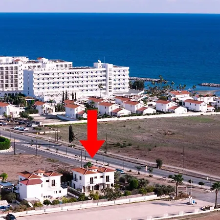 Beachfront With Private Pool And Exotic Fruit Garden Villa *