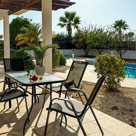 Beachfront With Private Pool And Exotic Fruit Garden Willa *