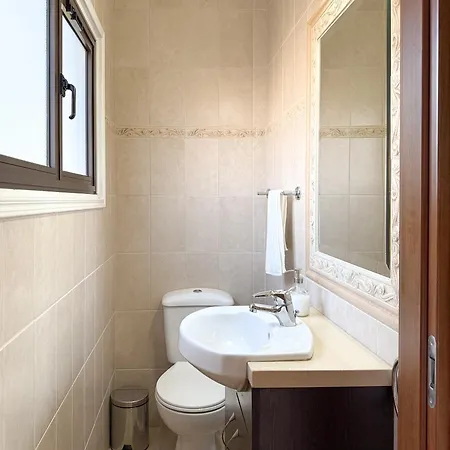 Beachfront With Private Pool And Exotic Fruit Garden Willa *