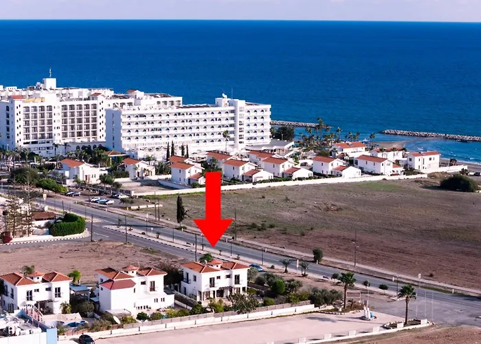 Beachfront With Private Pool And Exotic Fruit Garden 别墅 *