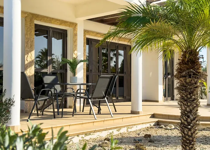 别墅 Beachfront With Private Pool And Exotic Fruit Garden