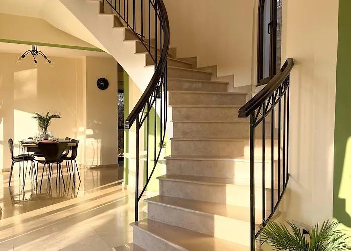 Beachfront With Private Pool And Exotic Fruit Garden