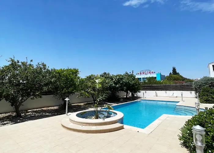 Beachfront With Private Pool And Exotic Fruit Garden